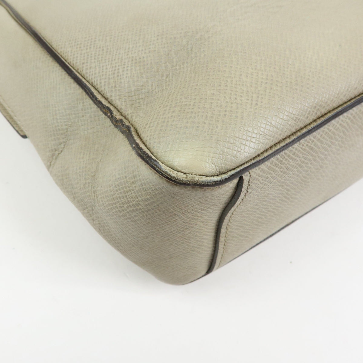 Louis Vuitton Milo Messenger Taiga Leather Beige Leather Handbag (Pre-Owned)