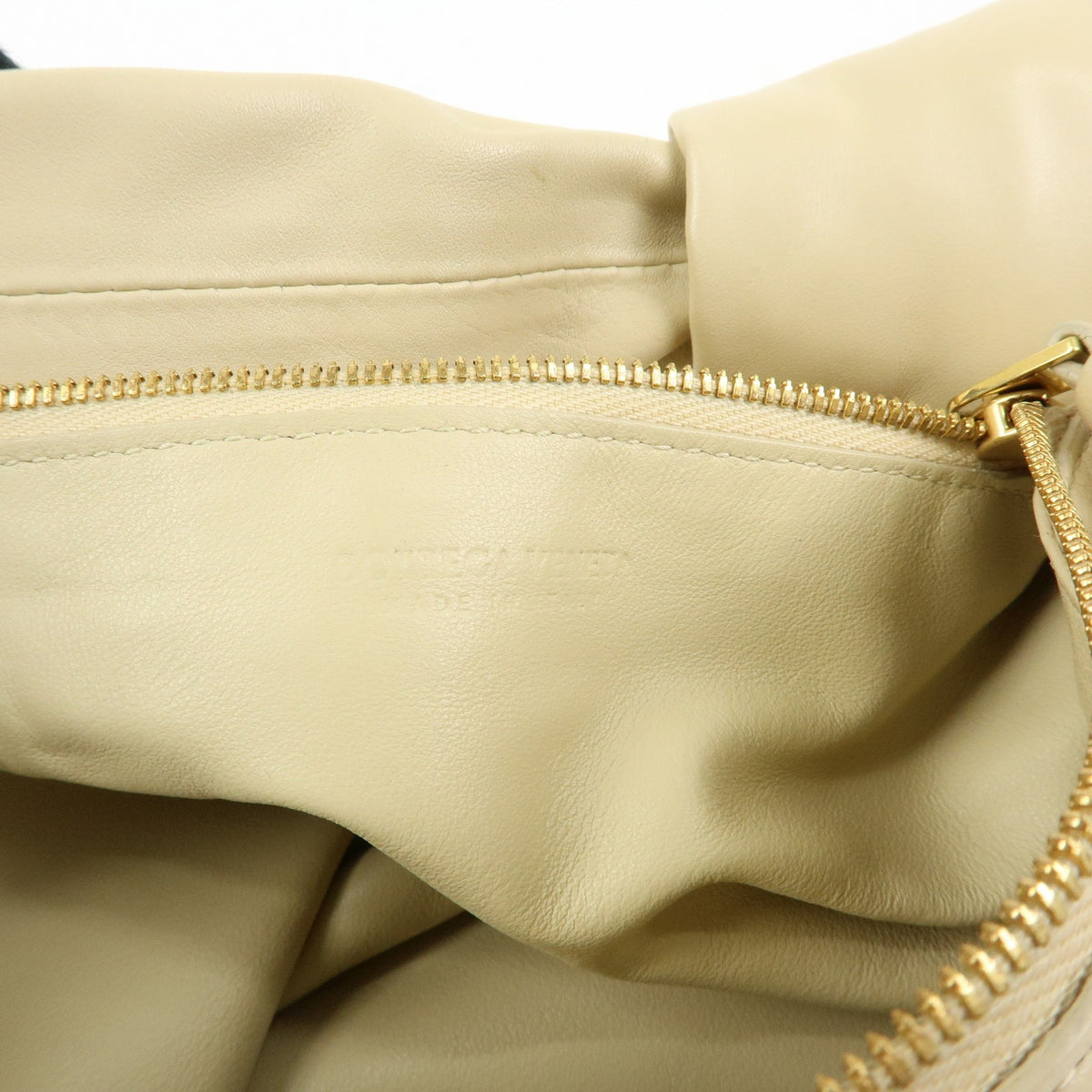 Bottega Veneta Double Knot Hobo Leather Beige Leather Shoulder Bag Bag (Pre-Owned)