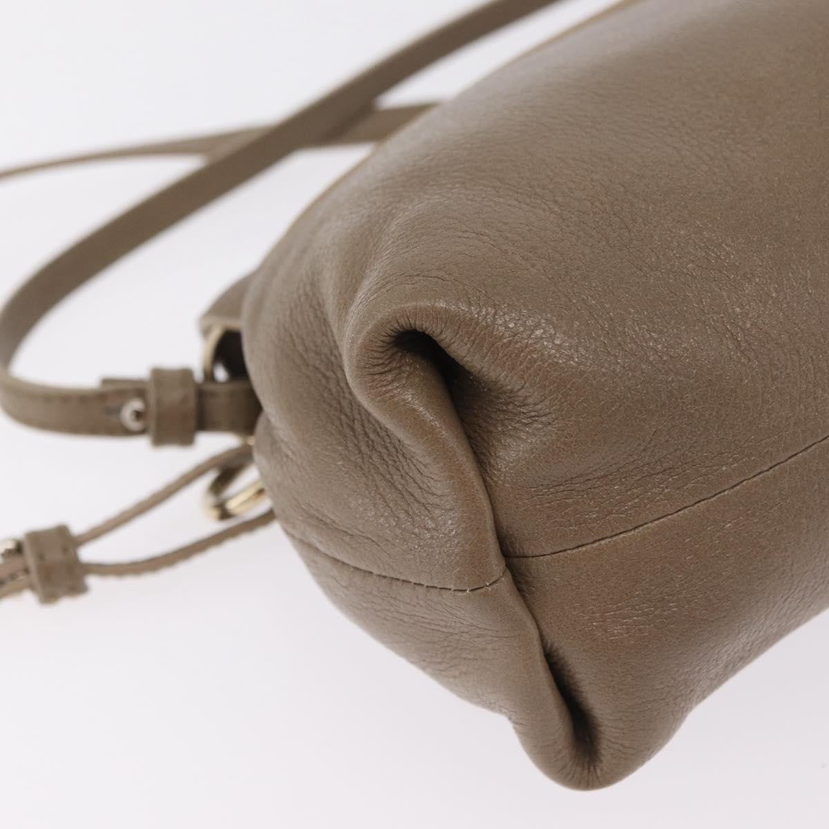 Chloe Lily Leather Beige Leather Shoulder Bag Bag (Pre-Owned)