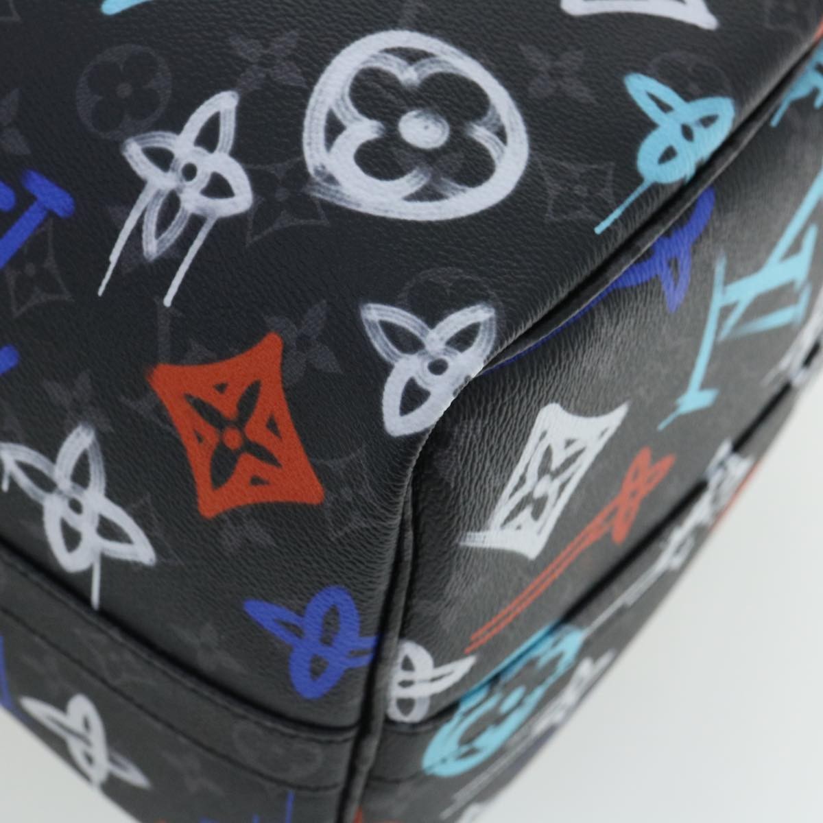 Louis Vuitton Keepall Bandouliere Graffiti Monogram Eclipse Canvas Multicolour Canvas Bag (Pre-Owned)