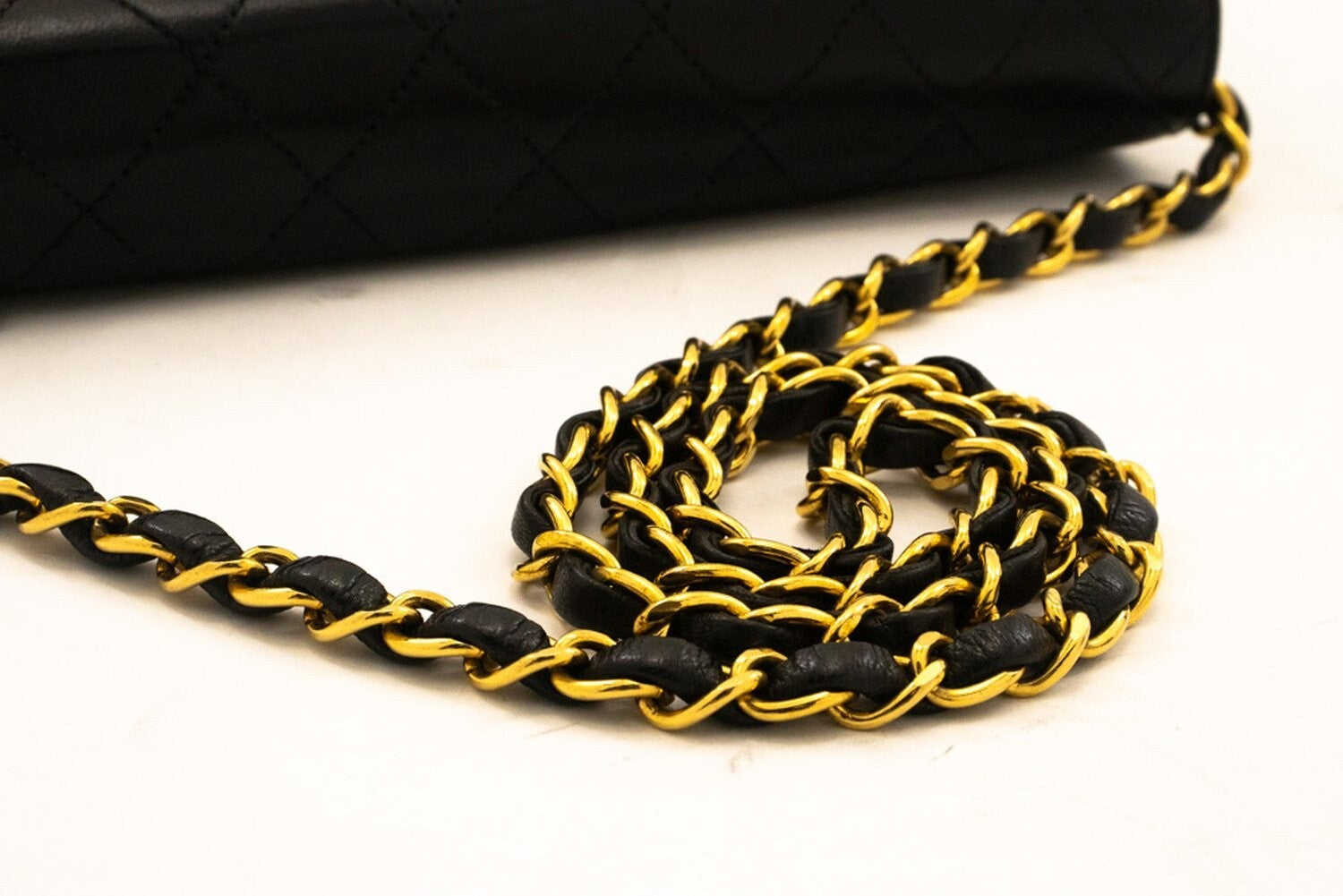 Chanel Vintage Full Flap Quilted Lambskin Black Leather Shoulder Bag Bag (Pre-Owned)