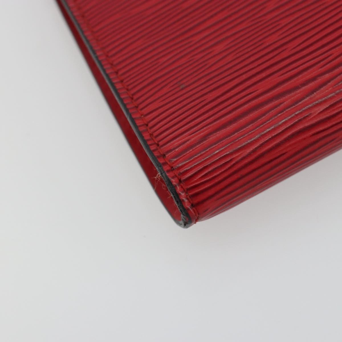 Louis Vuitton Pochette Accessoires Epi Red Leather Clutche & Pouche Bag (Pre-Owned)