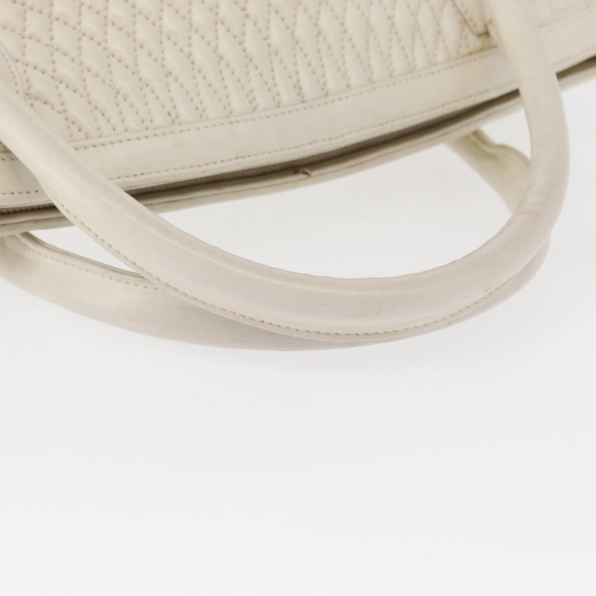 Bally Vintage Quilted Leather White Leather Handbag (Pre-Owned)