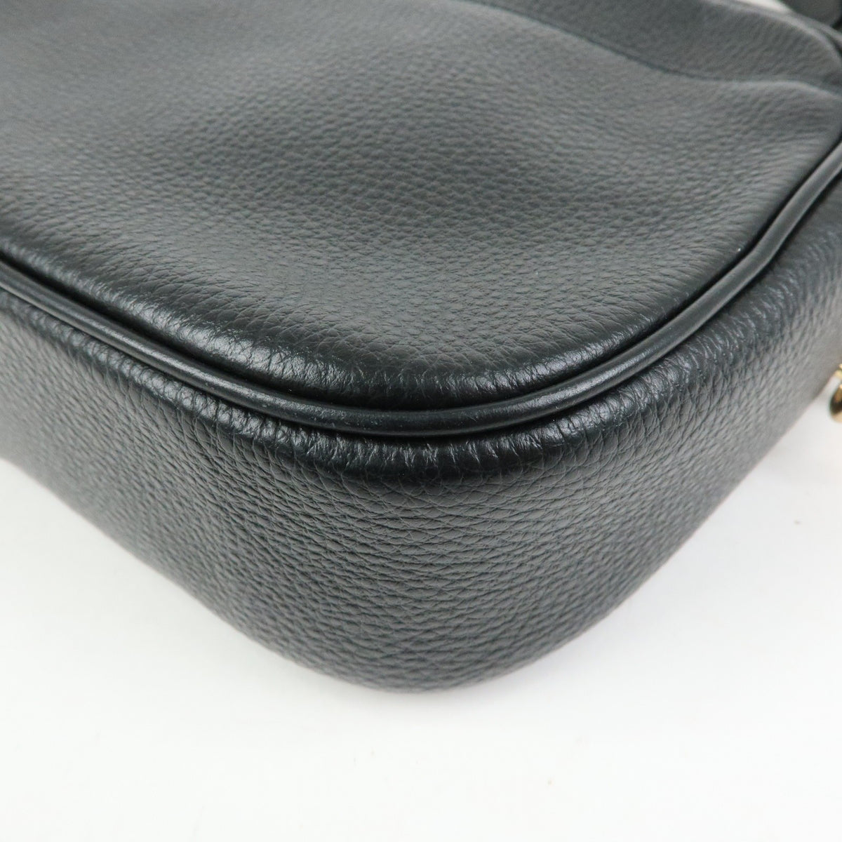 Coach Shoulder Leather Black Leather Handbag (Pre-Owned)