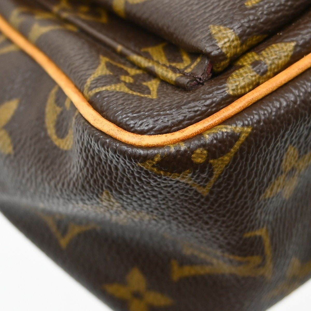 Louis Vuitton Viva Cite Monogram Canvas Brown Canvas Handbag (Pre-Owned)