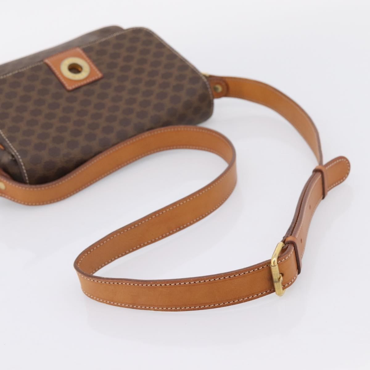 Celine Vintage Macadam Circle Logo Canvas And Leather Brown Canvas Shoulder Bag Bag (Pre-Owned)
