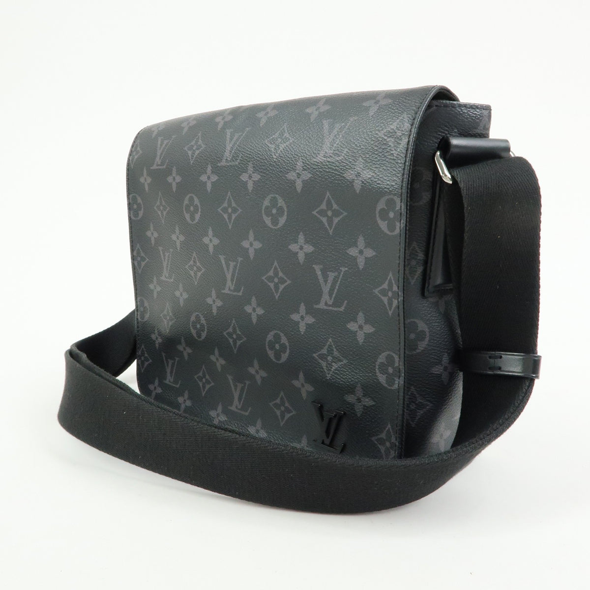 Louis Vuitton District Messenger Monogram Eclipse Canvas Gray Canvas Handbag (Pre-Owned)