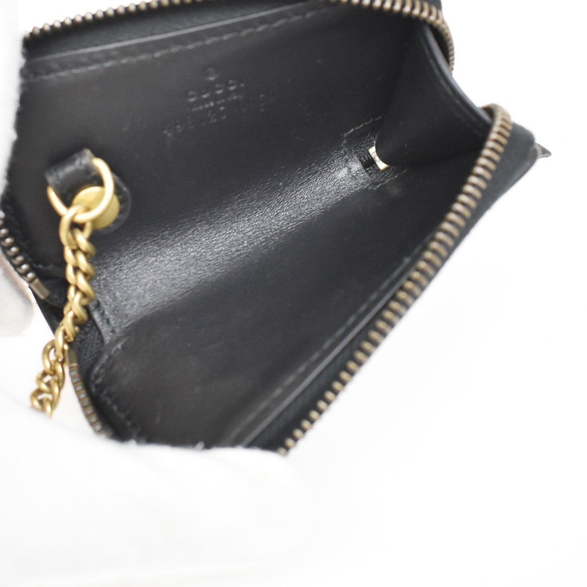Gucci Gg Marmont Zip Around Matelasse Leather Black Leather Wallets Accessory (Pre-Owned)