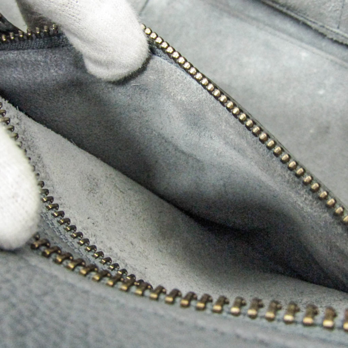 Celine Luggage Smooth Leather Gray Leather Handbag (Pre-Owned)