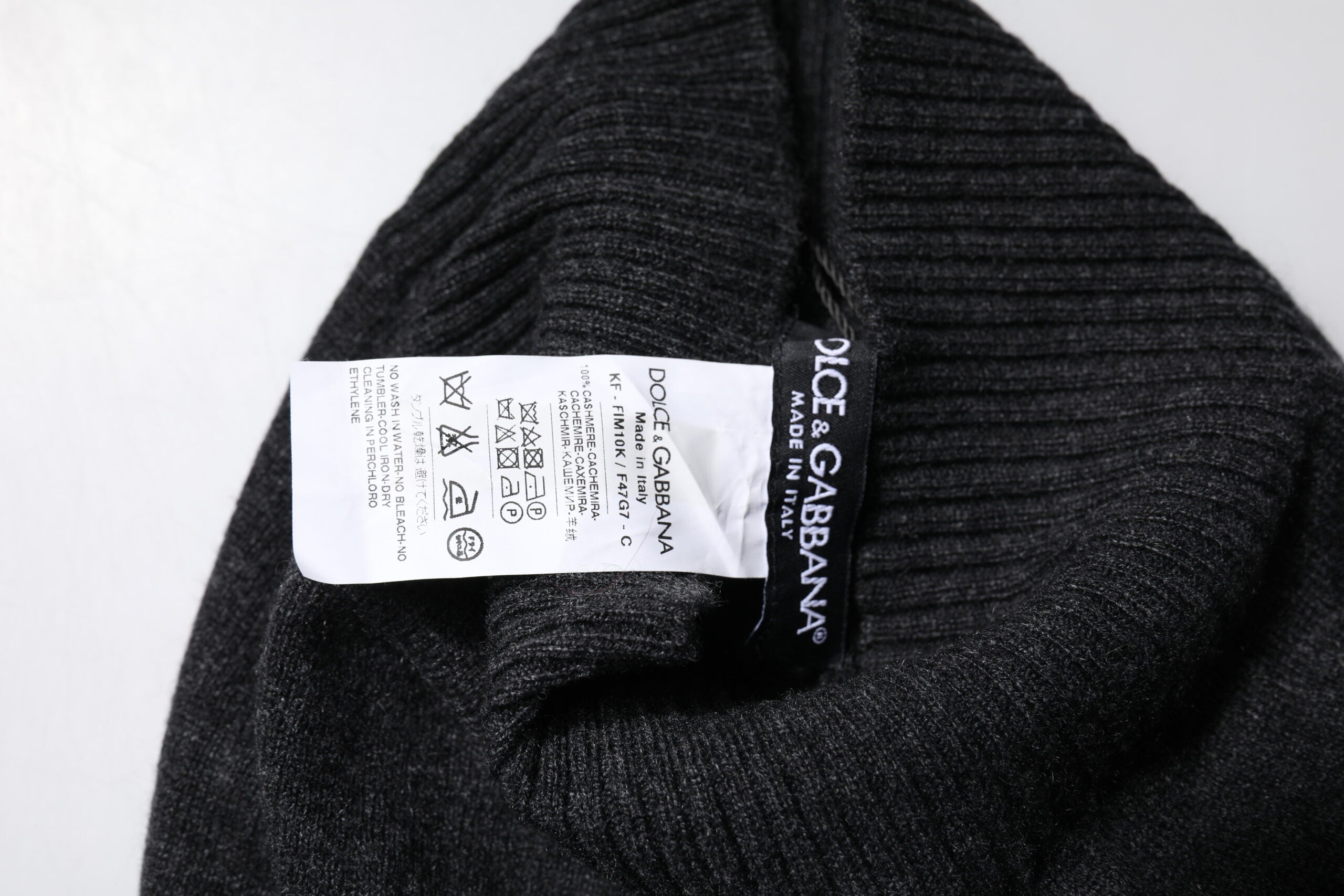 Dolce & Gabbana Black Cashmere Knitted Neck Warmer Foulard Men's Scarf