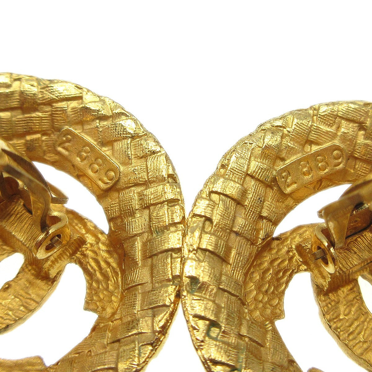 Chanel Vintage Cc Round Cutout Clip-On Metal Gold Gold_Plated Earrings Jewelry (Pre-Owned)