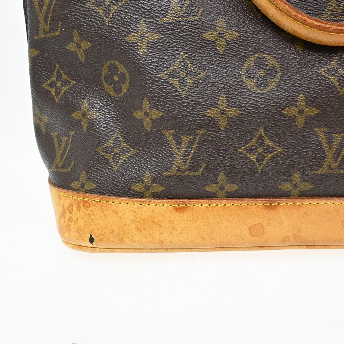 Louis Vuitton Alma Monogram Canvas Brown Canvas Handbag (Pre-Owned)