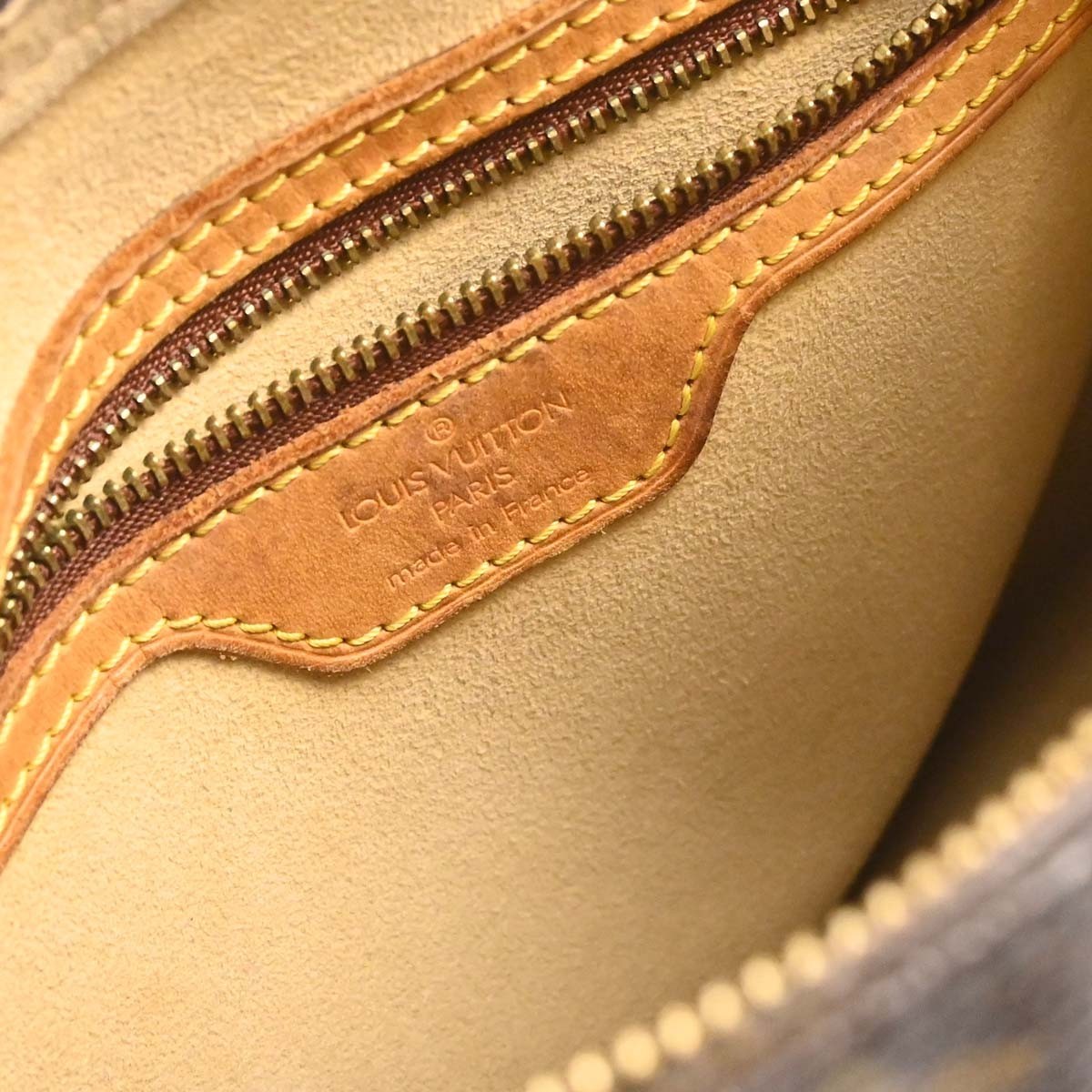 Louis Vuitton Monogram Looping Monogram Canvas Brown Canvas Shoulder Bag Bag (Pre-Owned)