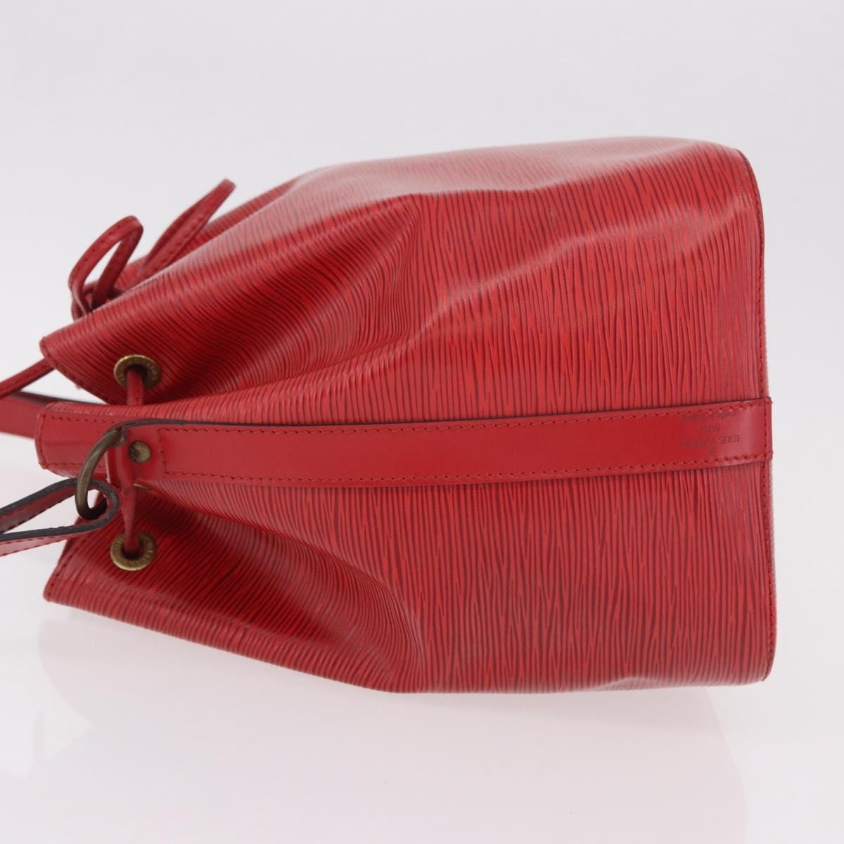 Louis Vuitton Petit Noe Epi Leather Red Leather Shoulder Bag Bag (Pre-Owned)