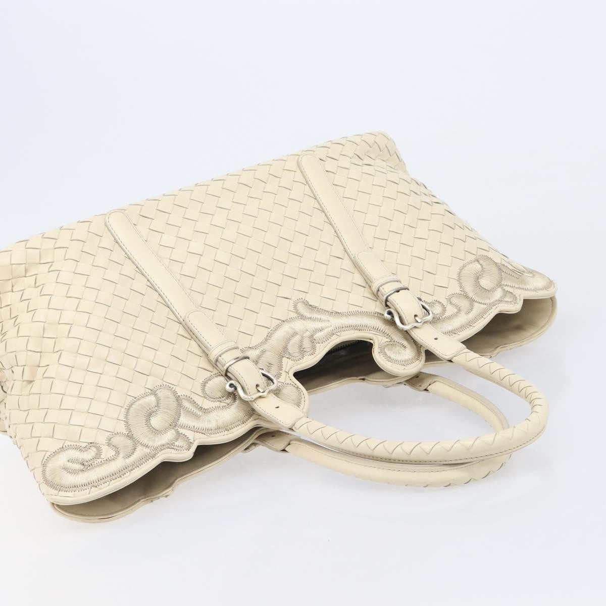 Bottega Veneta Belted Cabas Tote Intrecciato Nappa With Stitched Detail White Leather Tote Bag Bag (Pre-Owned)