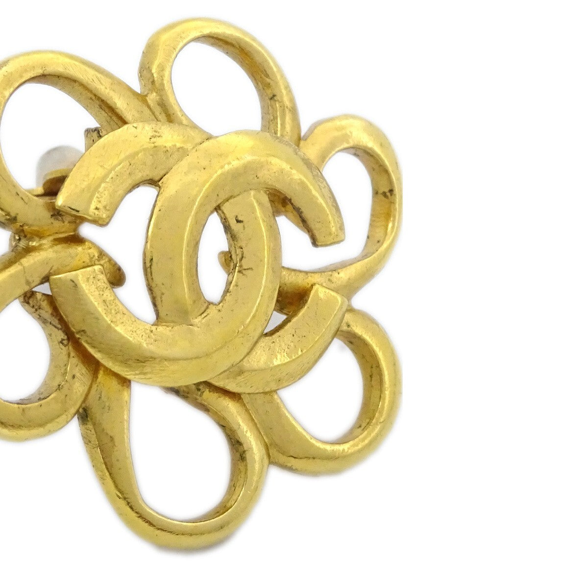 Chanel Vintage Cc Flower Clip-On Metal Gold Gold_Plated Earrings Jewelry (Pre-Owned)