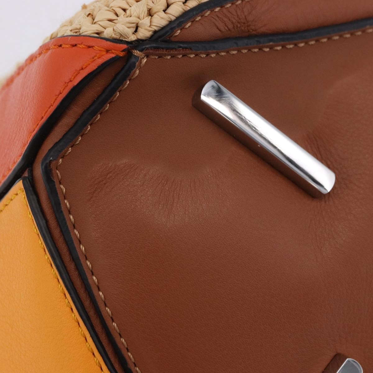 Loewe Puzzle Leather And Raffia Beige Leather Handbag (Pre-Owned)