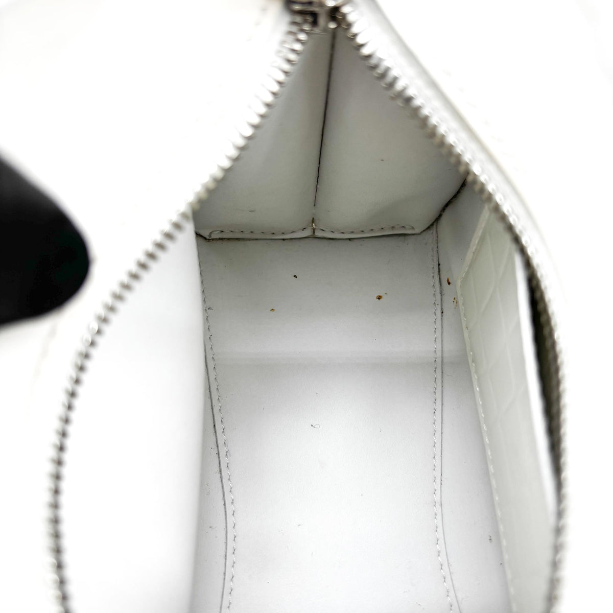Balenciaga Neo Classic City Leather White Leather Handbag (Pre-Owned)