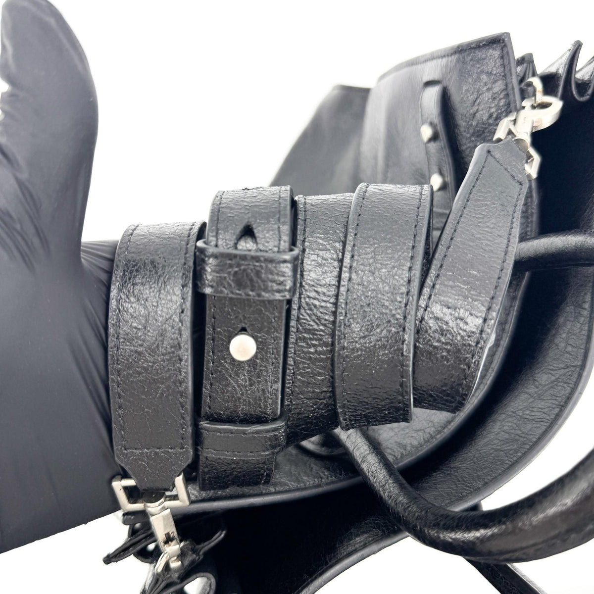 Saint Laurent Sac De Jour Leather Black Leather Handbag (Pre-Owned)