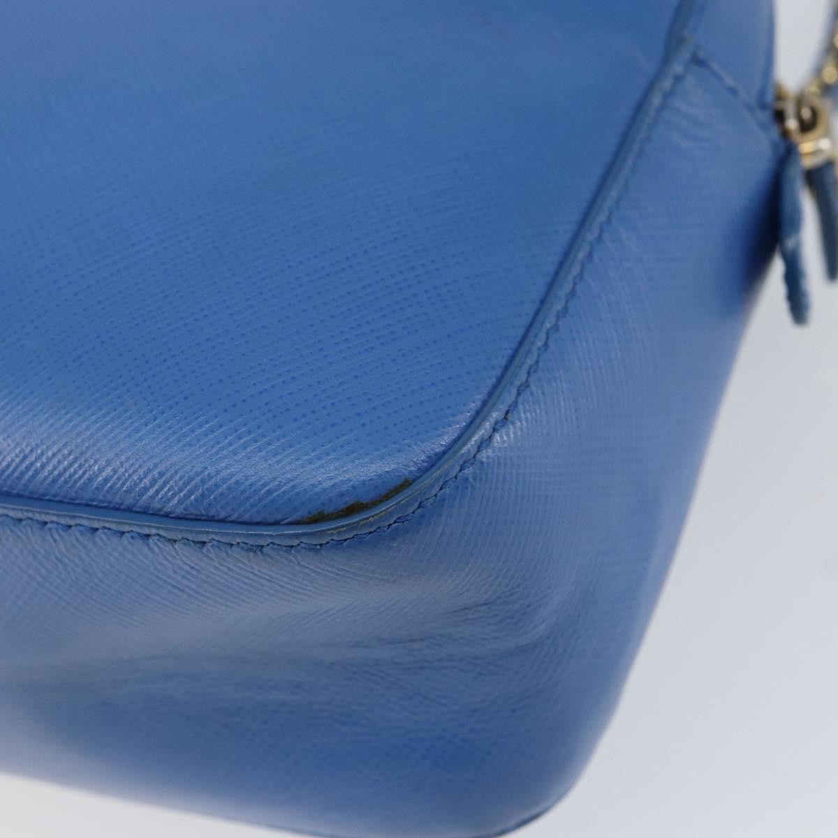 Salvatore Ferragamo Vala Chain Leather Blue Leather Shoulder Bag Bag (Pre-Owned)