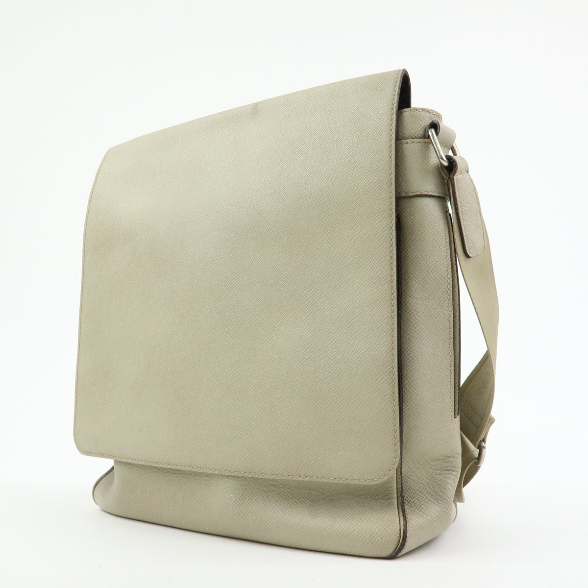 Louis Vuitton Milo Messenger Taiga Leather Beige Leather Handbag (Pre-Owned)