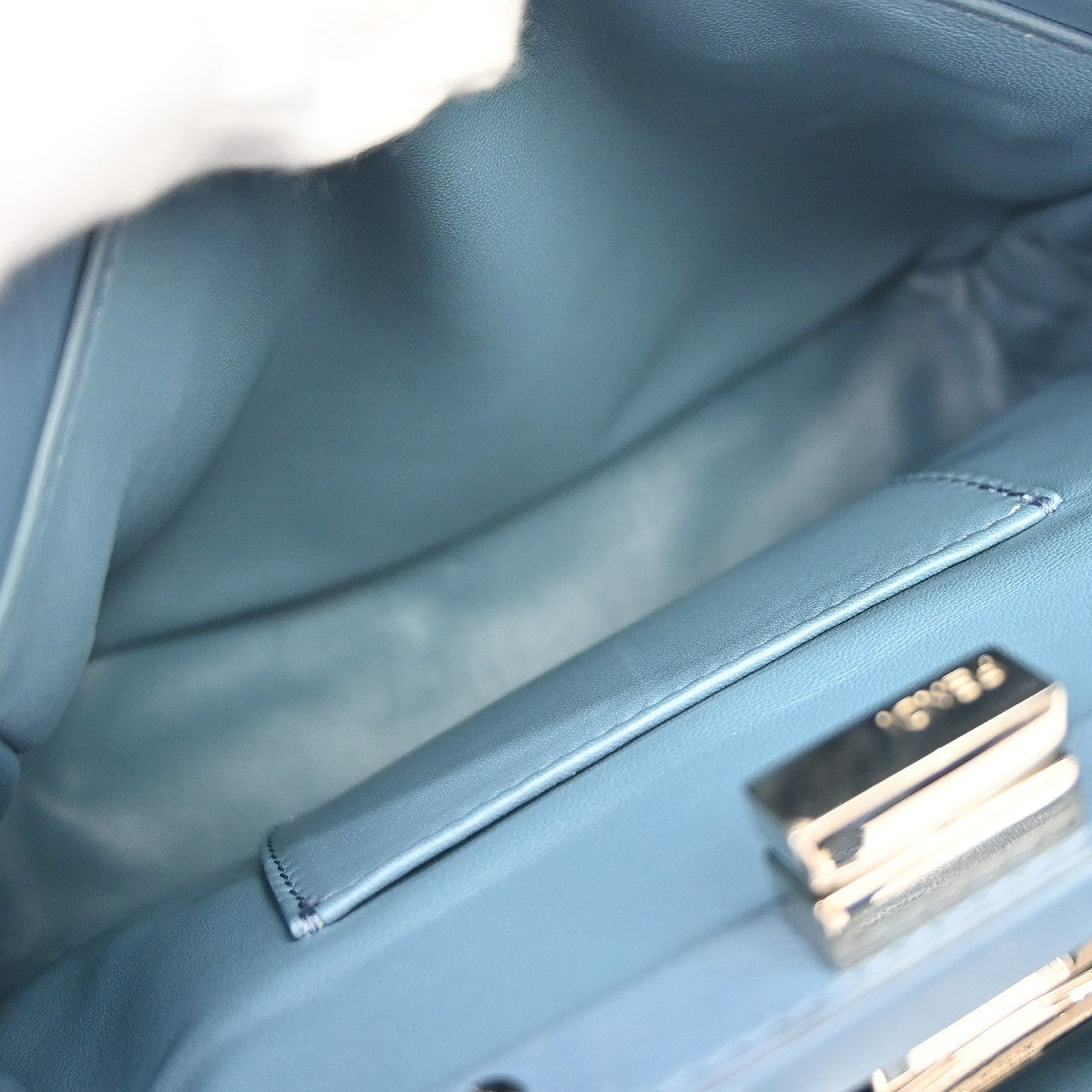 Fendi Peekaboo Leather Blue Leather Handbag (Pre-Owned)