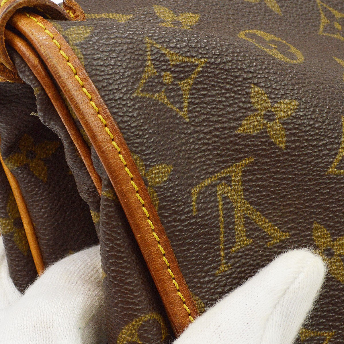 Louis Vuitton Saumur Monogram Canvas Brown Canvas Shoulder Bag Bag (Pre-Owned)