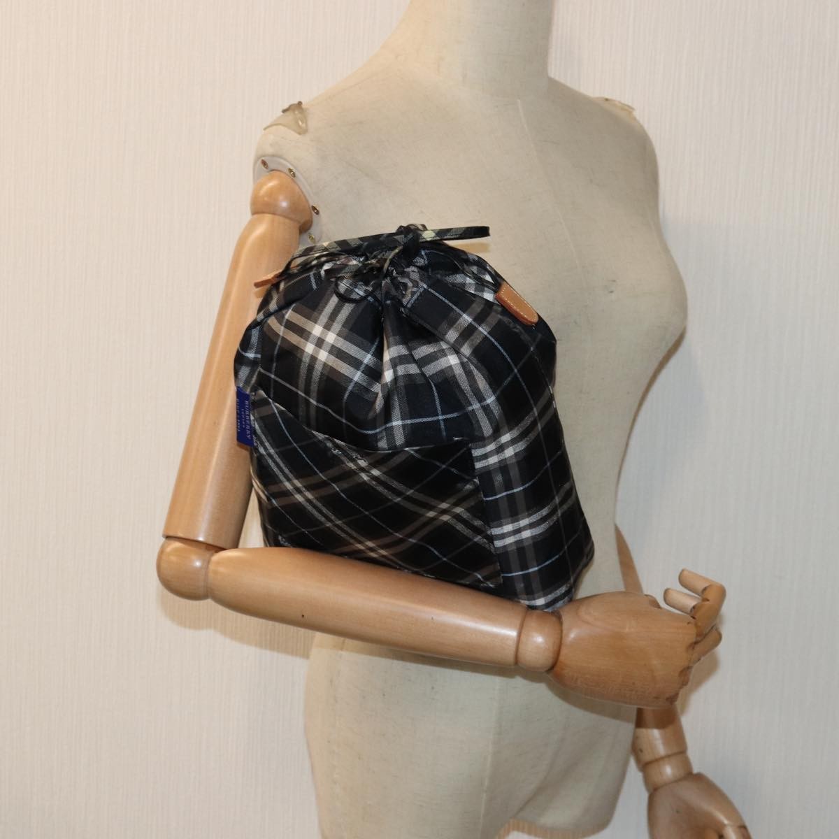 Burberry Nova Check Blue Label Nylon Black Nylon Clutche & Pouche Bag (Pre-Owned)