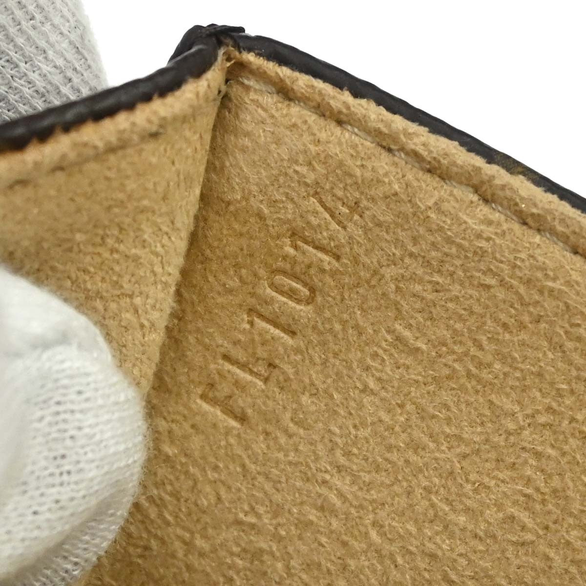 Louis Vuitton Florentine Waist Monogram Canvas Brown Canvas Clutche & Pouche Bag (Pre-Owned)