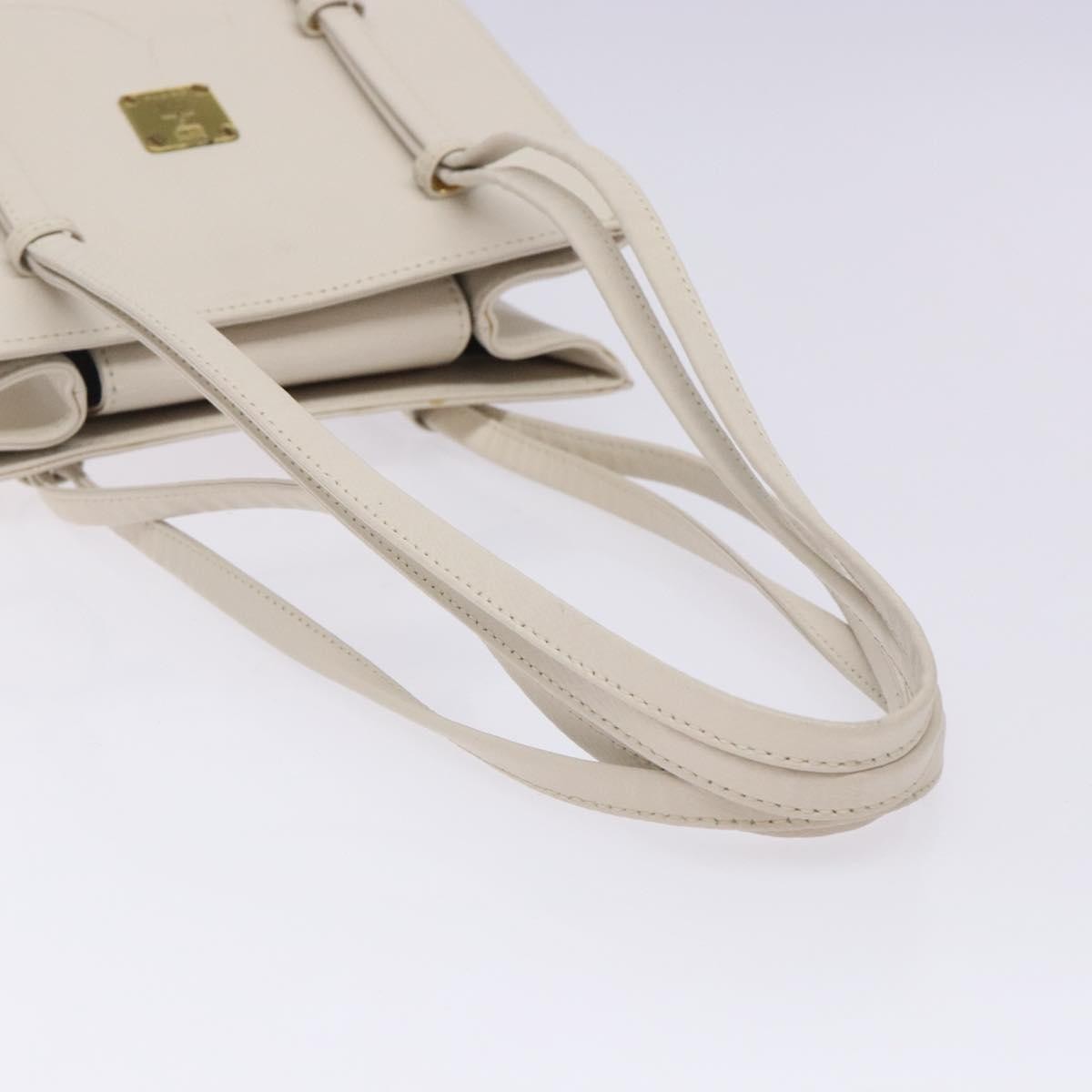 MCM Vintage Leather White Leather Shoulder Bag Bag (Pre-Owned)