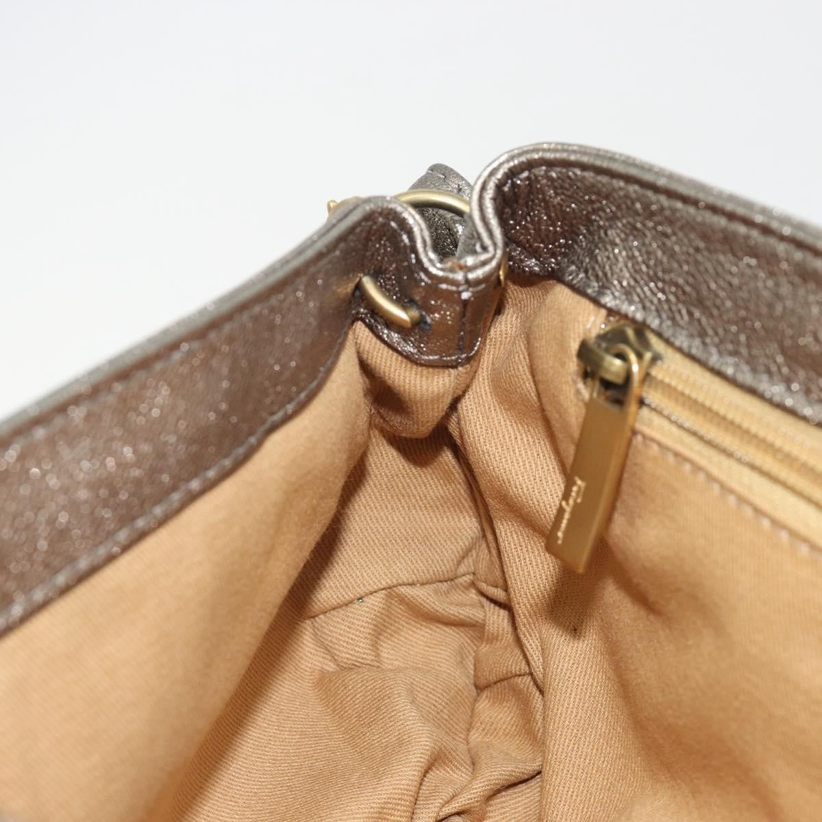 Salvatore Ferragamo Gancini Leather Silver Leather Shoulder Bag Bag (Pre-Owned)