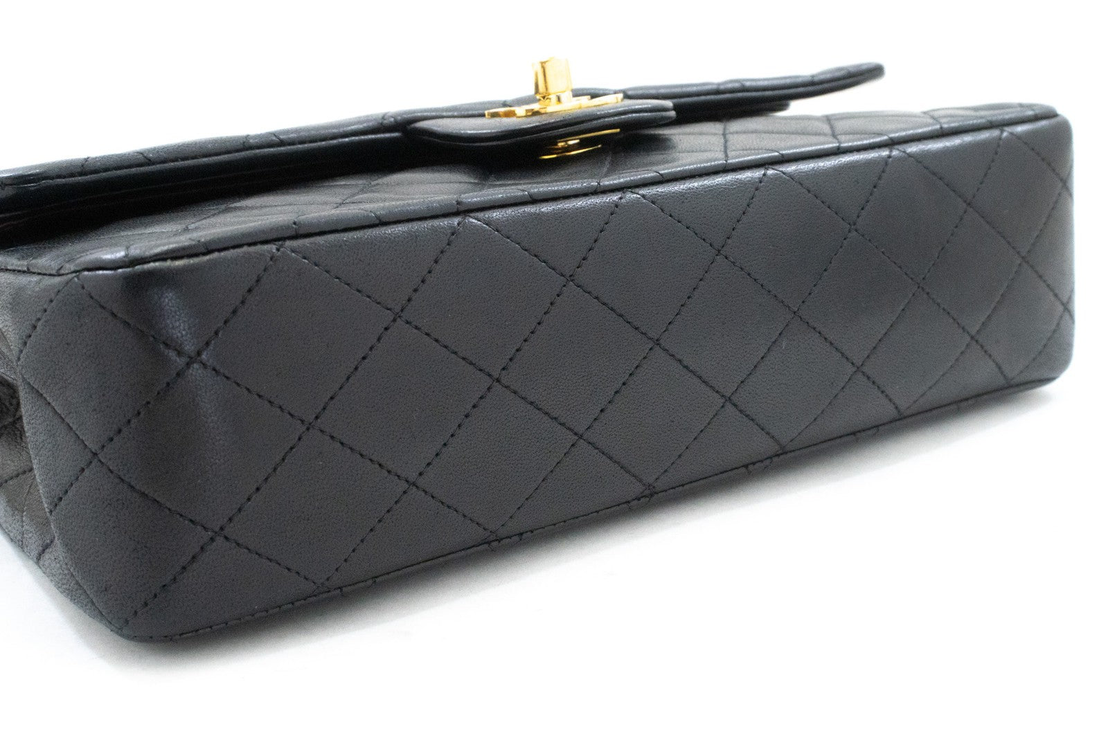 Chanel Classic Flap Lambskin Black Leather Crossbody Bag Bag (Pre-Owned)