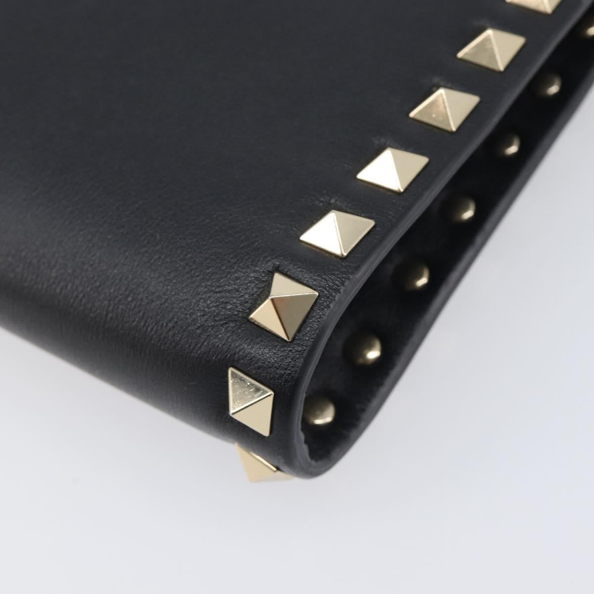 Valentino Garavani Rockstud Flat Wristlet Leather Black Leather Clutche & Pouche Bag (Pre-Owned)
