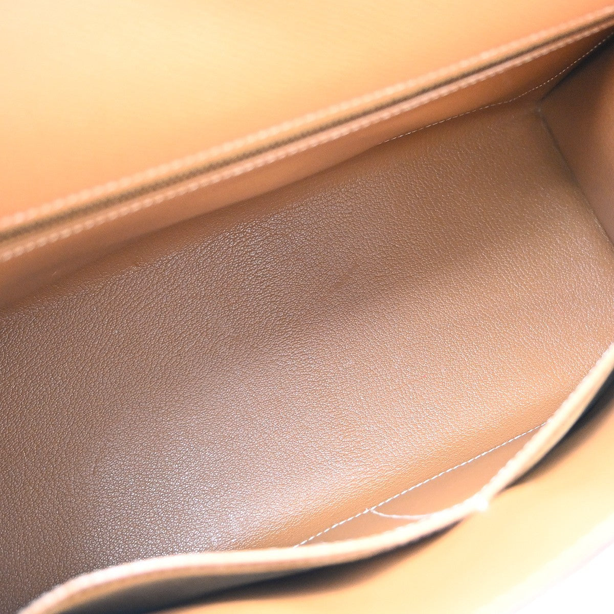 Hermes Kelly Beige Courchevel With Gold Hardware Beige Leather Handbag (Pre-Owned)