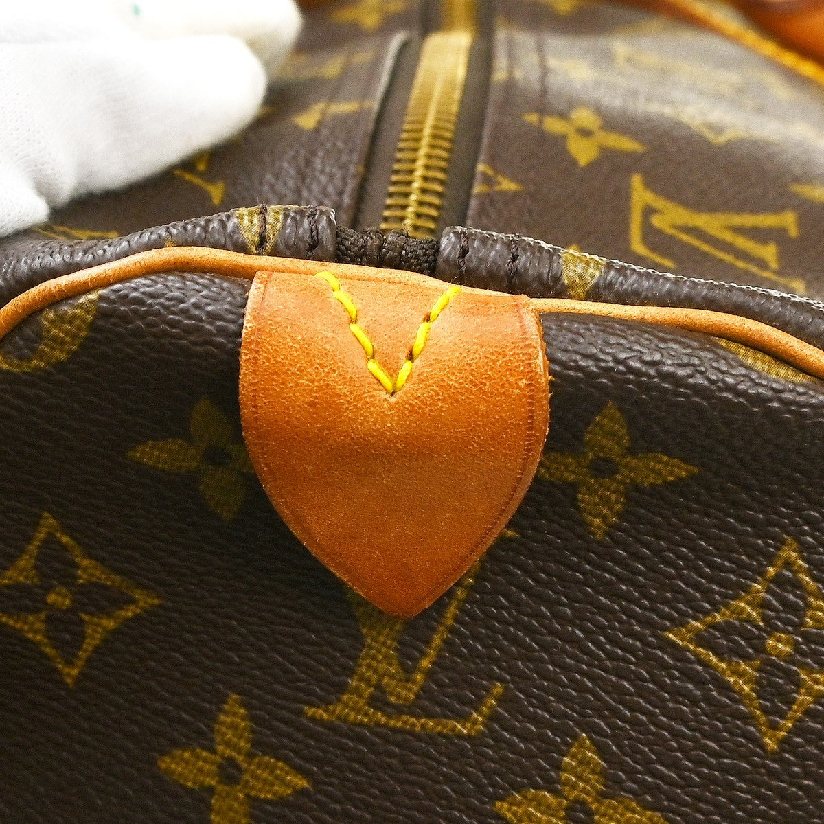Louis Vuitton Keepall Monogram Canvas Brown Canvas Travel Bag Bag (Pre-Owned)