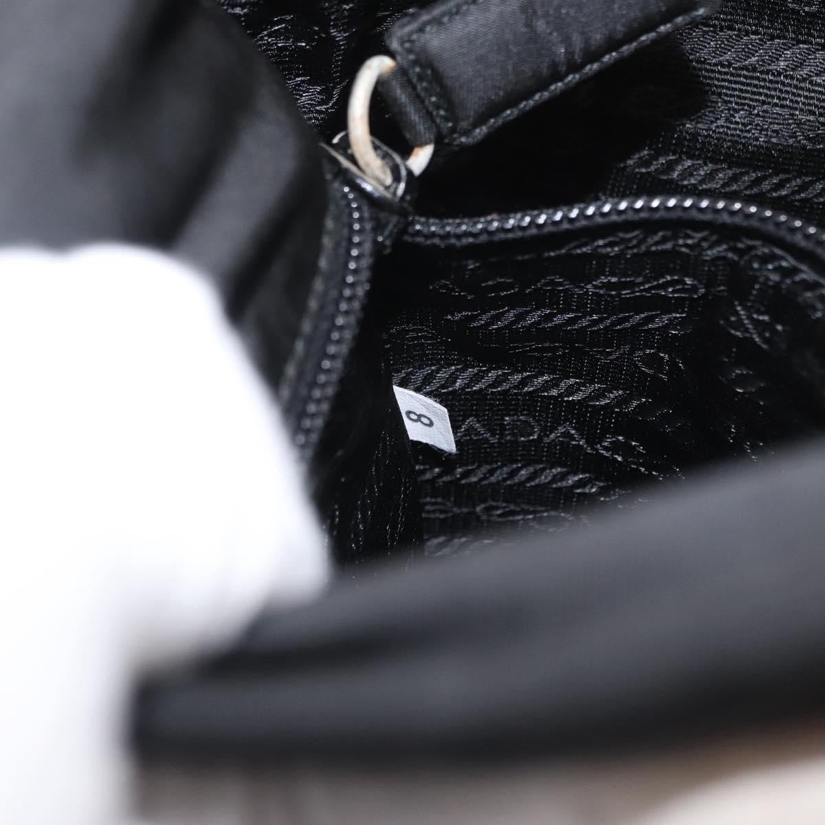 Prada Logo Flap Messenger Tessuto Black Nylon Shoulder Bag Bag (Pre-Owned)