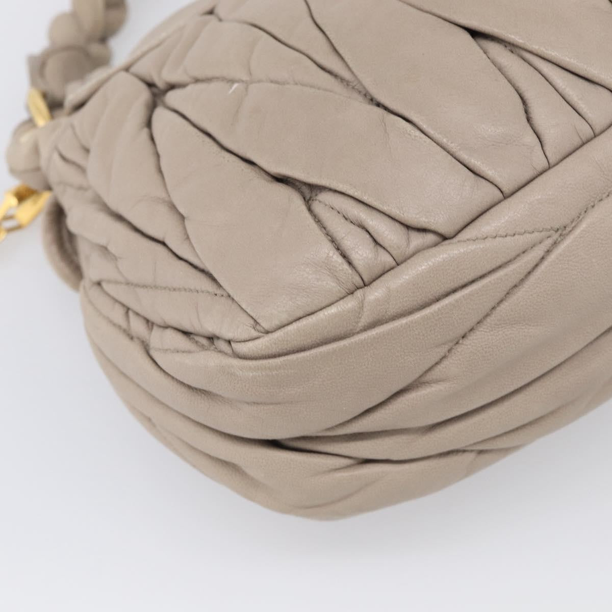 Miu Miu Coffer Hobo Matelasse Leather Beige Leather Handbag (Pre-Owned)