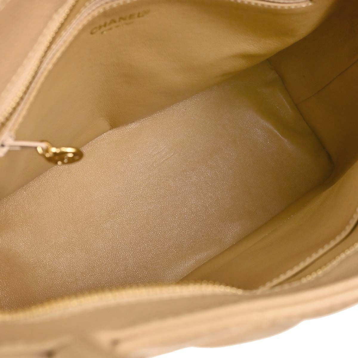 Chanel Medallion Quilted Caviar Beige Leather Tote Bag Bag (Pre-Owned)