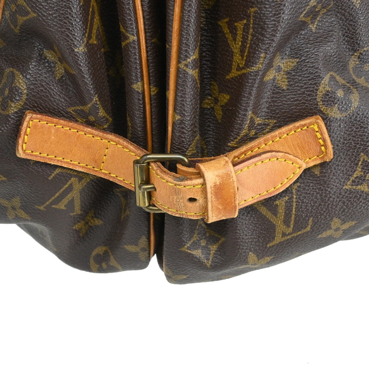 Louis Vuitton Saumur Monogram Brown Canvas Shoulder Bag Bag (Pre-Owned)