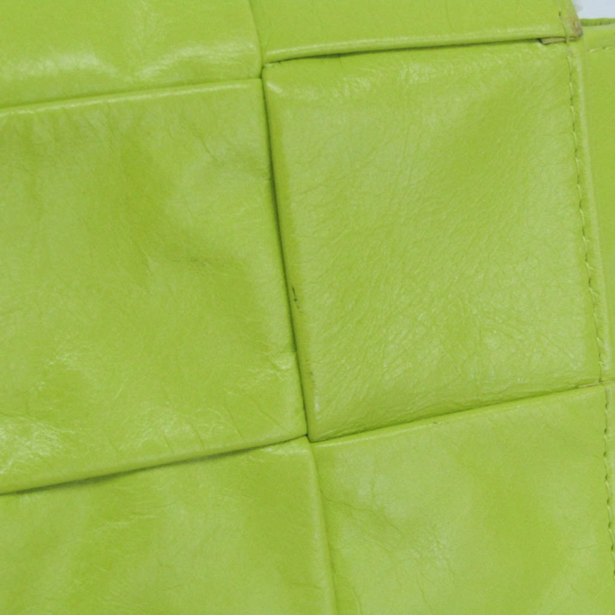 Bottega Veneta Cassette Leather Green Leather Clutche & Pouche Bag (Pre-Owned)