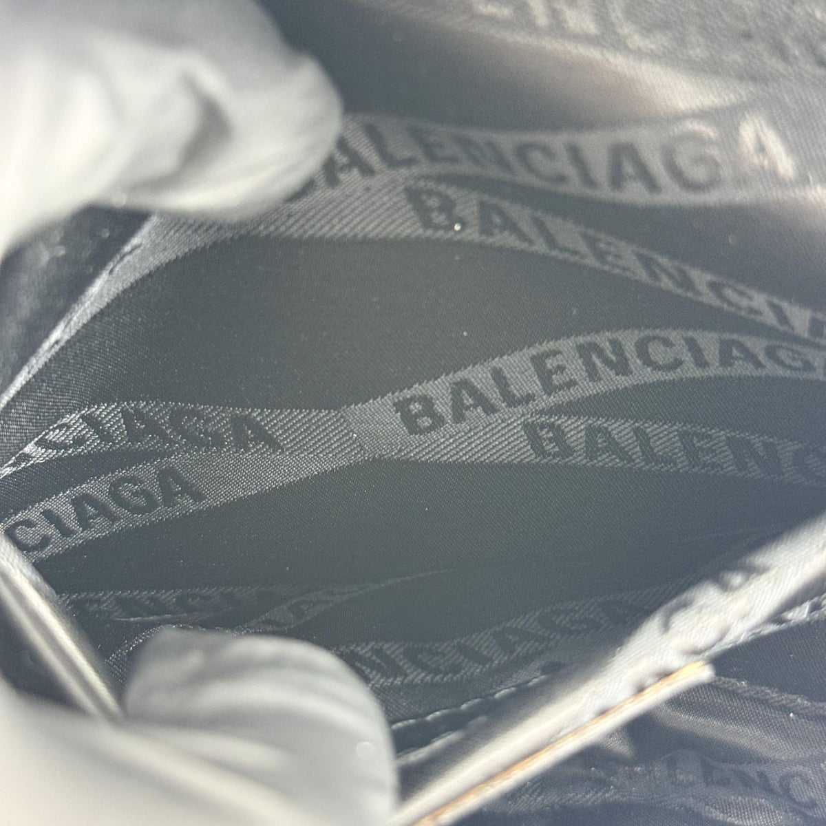 Balenciaga Graffiti Souvenir Belt Leather White Leather Handbag (Pre-Owned)