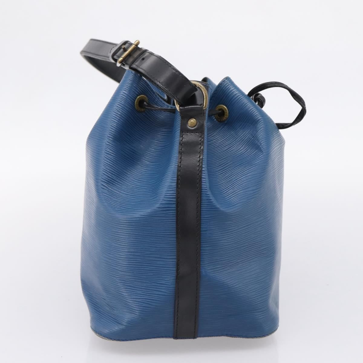 Louis Vuitton Bicolor Petit Noe Epi Leather Blue Leather Shoulder Bag Bag (Pre-Owned)
