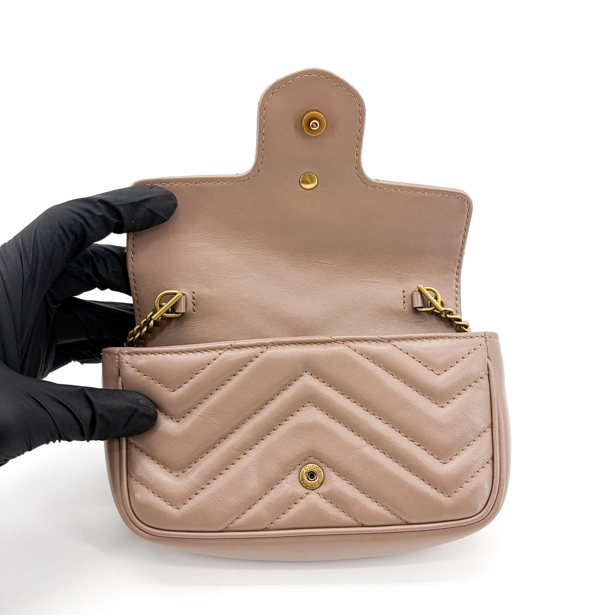 Gucci Gg Marmont Flap Chevron Leather Beige Leather Shoulder Bag Bag (Pre-Owned)