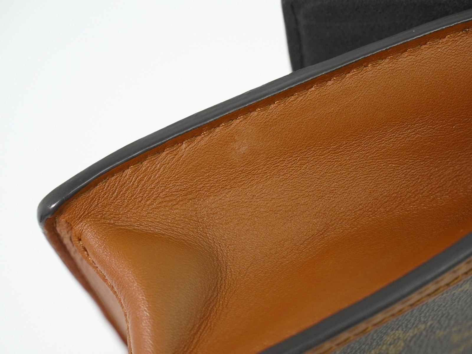 Louis Vuitton Dauphine Reverse Monogram Canvas Brown Canvas Shoulder Bag Bag (Pre-Owned)