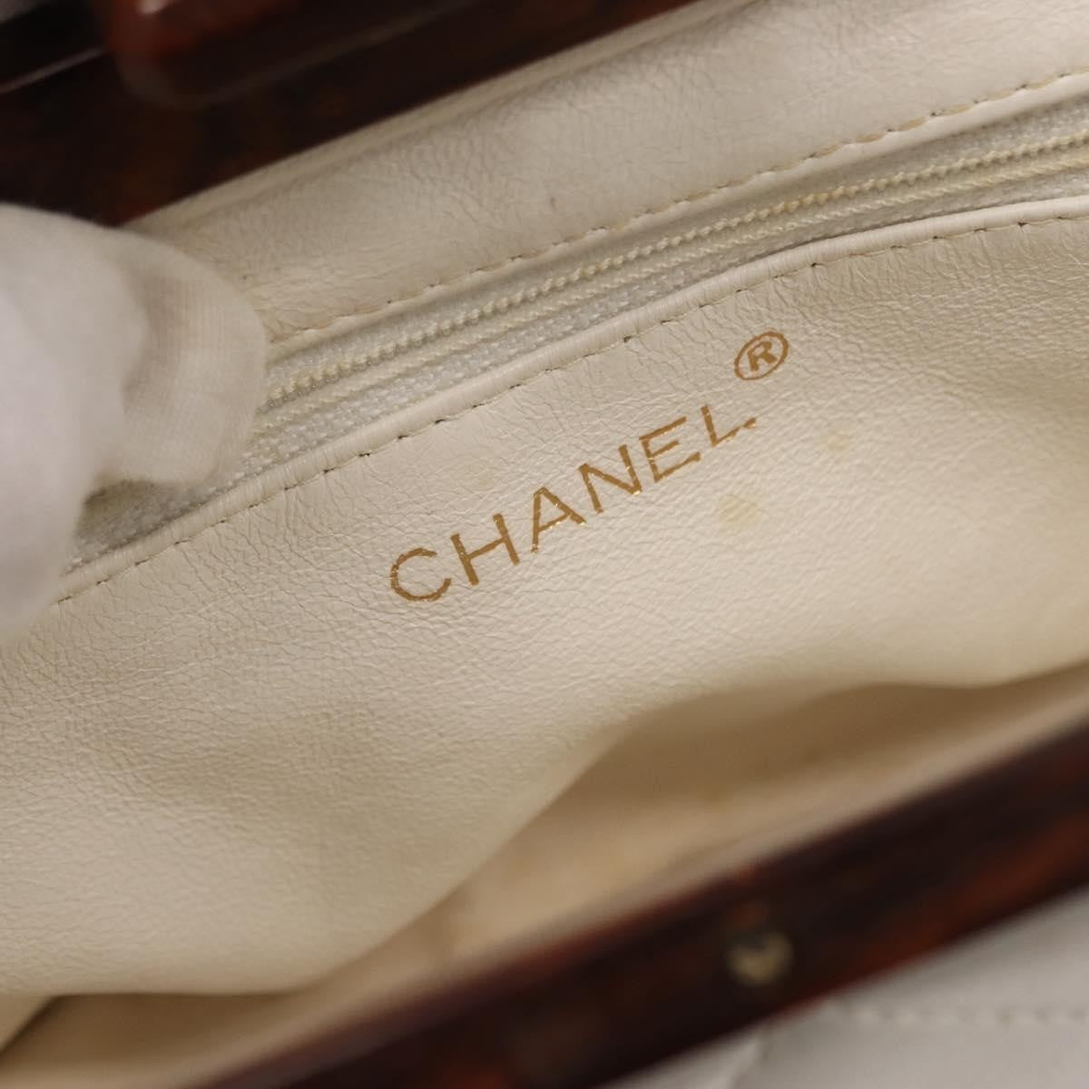 Chanel Resin Chain Clutch Bag Quilted Leather & Tortoise-Shell Motif Resin White Leather Clutche & Pouche Bag (Pre-Owned)