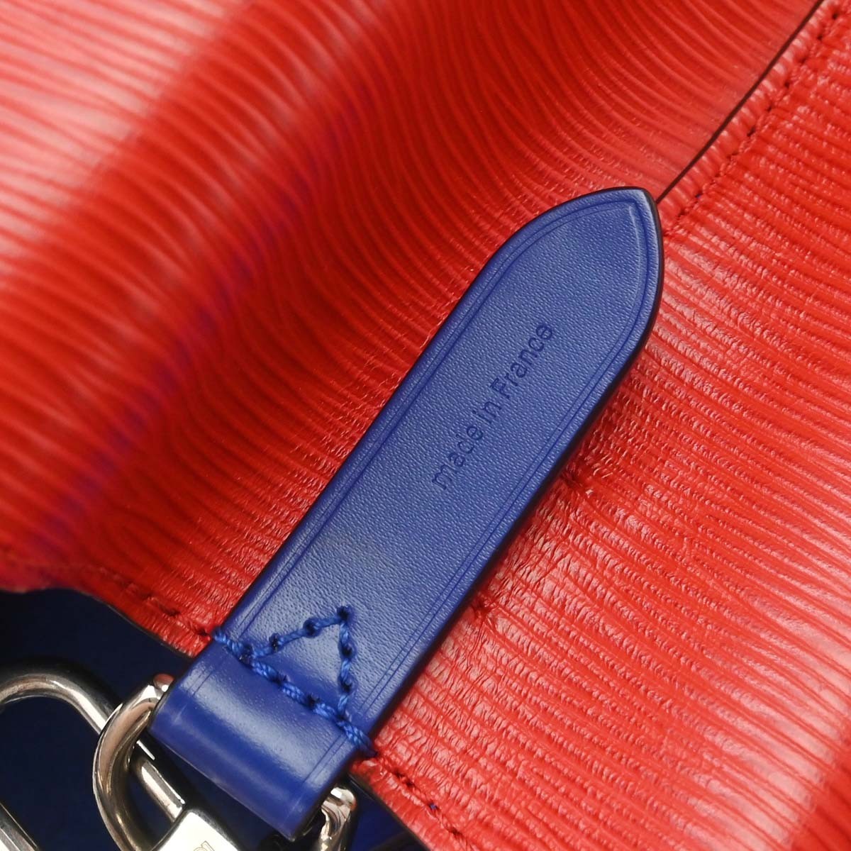 Louis Vuitton Neonoe Epi Leather Red Leather Handbag (Pre-Owned)