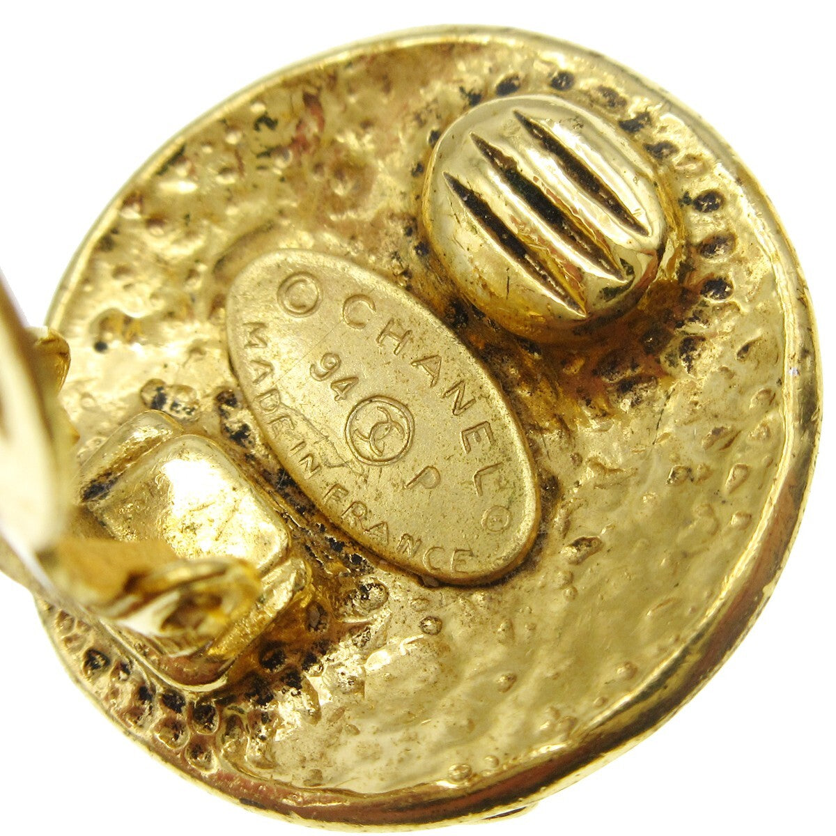 Chanel Cc Button Clip-On Metal Gold Gold_Plated Earrings Jewelry (Pre-Owned)