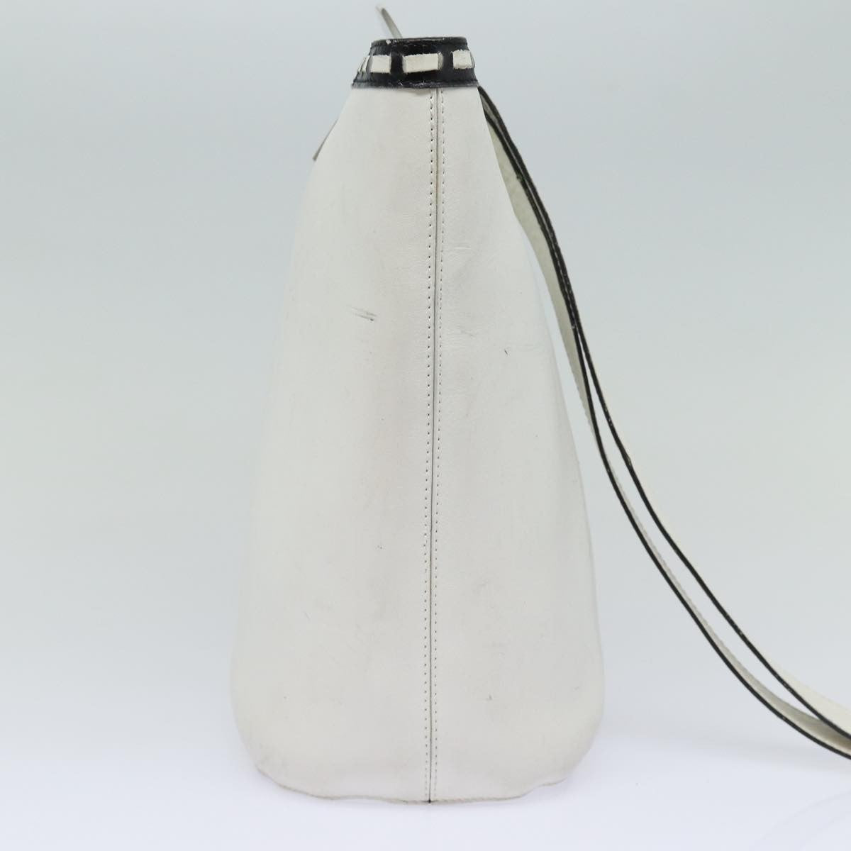Celine Vintage Circle Logo Leather White Leather Shoulder Bag Bag (Pre-Owned)