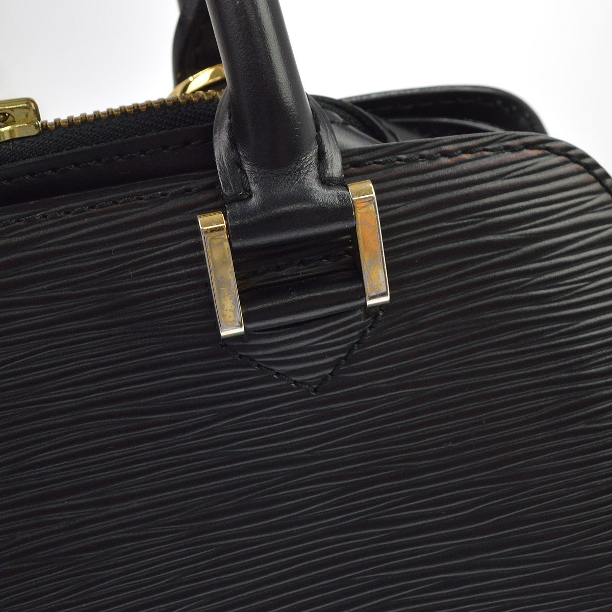 Louis Vuitton Pont Neuf Epi Leather Black Leather Handbag (Pre-Owned)