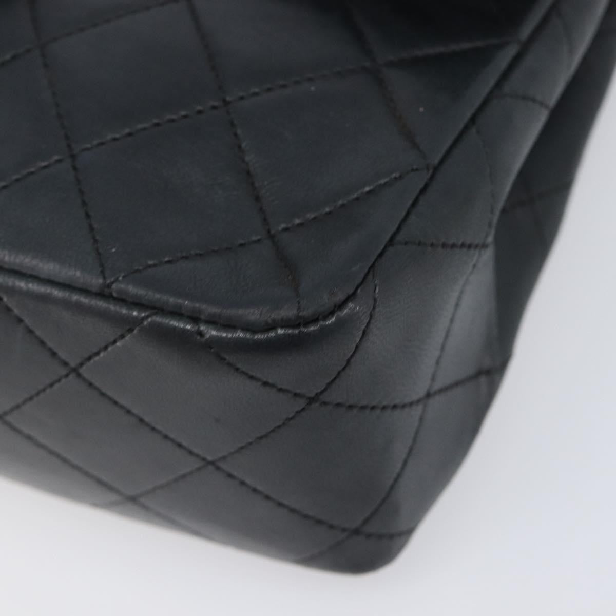 Chanel Vintage Cc Chain Flap Quilted Leather Black Leather Handbag (Pre-Owned)